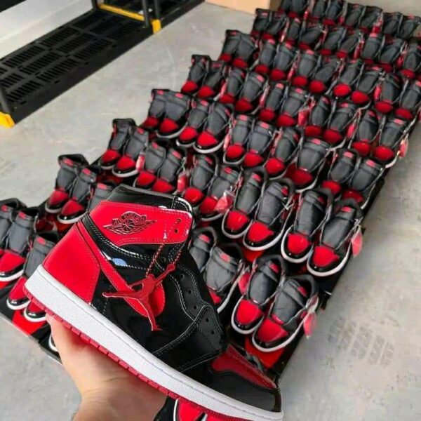 Nike Shoes Pallet - Image 2