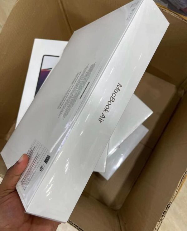 MacBook Air 13.6" (M2/8GB/256GB) - Image 3