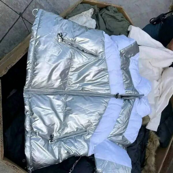 Wholesale Winter Jacket Pallet 300 Brand New Authentic Pieces - Image 7