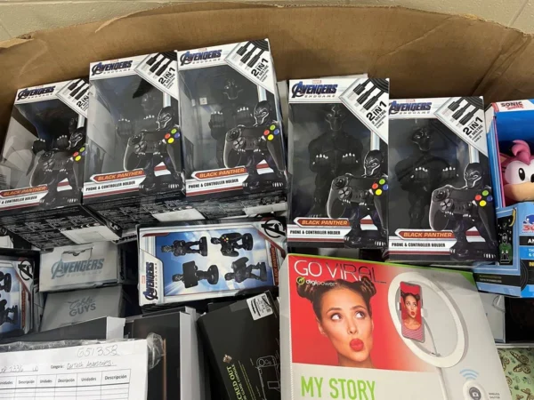 Assorted Tech Accessories: 92% Off Original Retail - Image 7