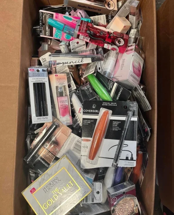 Wholesale Mixed Cosmetic Pallet – 800 to 1000 Assorted Beauty Items - Image 3