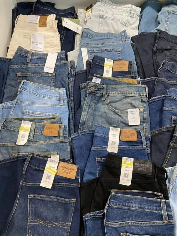 Wholesale Mixed Brand Jeans Pallet – 300 Pairs of Men’s & Women’s Denim - Image 6