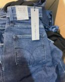 Wholesale Mixed Brand Jeans Pallet – 300 Pairs of Men’s & Women’s Denim